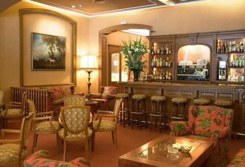 Отель Regencia Colón