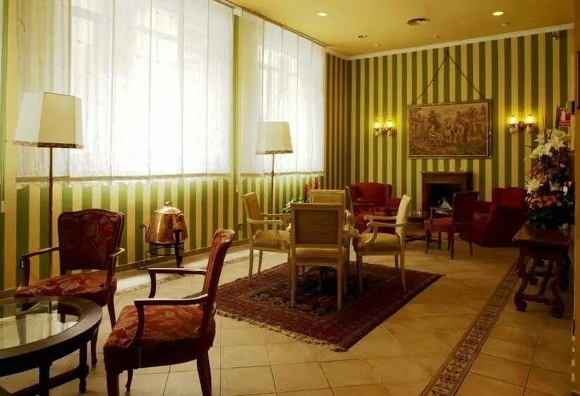 Отель Regencia Colón