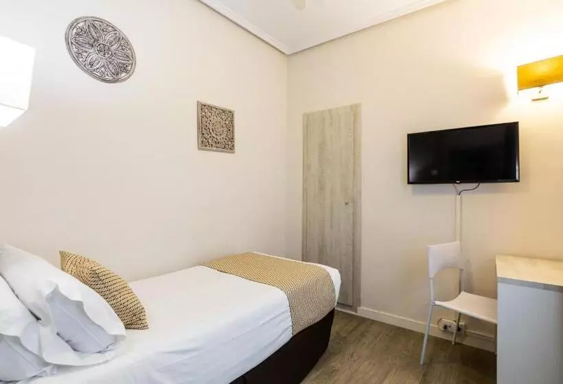 Sweet Hotel Continental