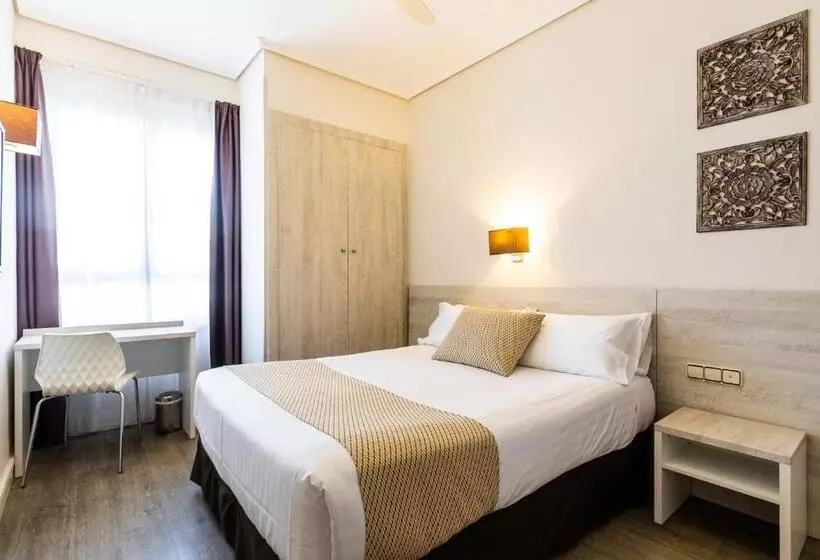 Sweet Hotel Continental