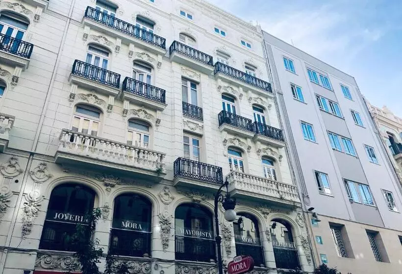 Sweet Hotel Continental