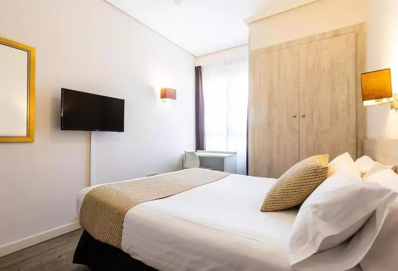 Sweet Hotel Continental