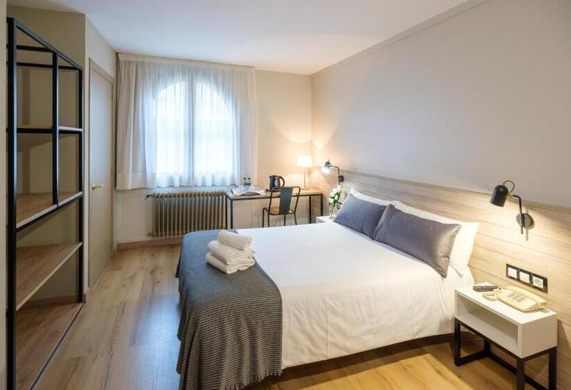 בית מלון כפרי Torres Manlleu