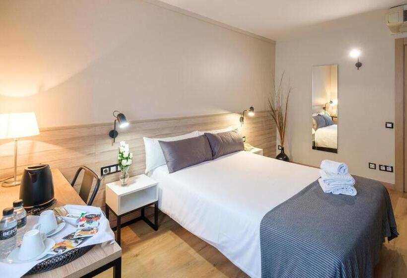 בית מלון כפרי Torres Manlleu