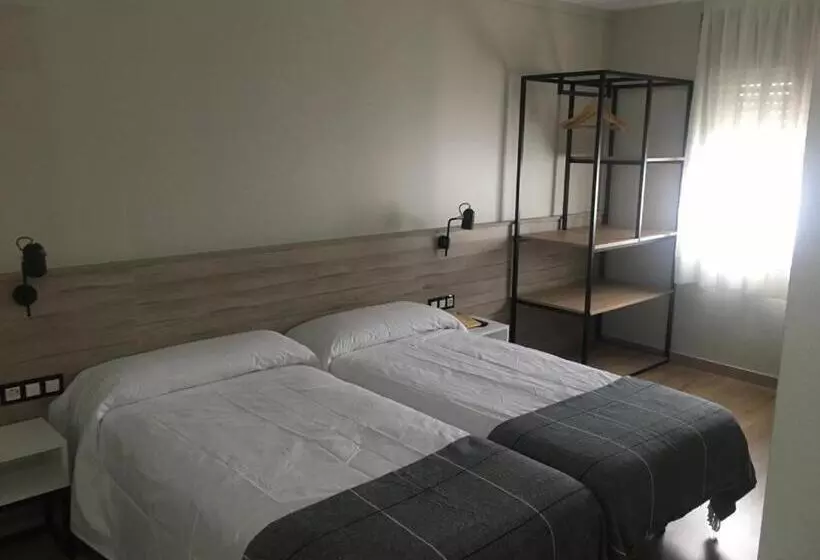 هتل Torres Manlleu