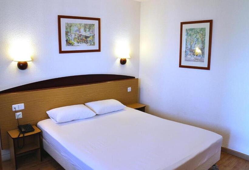 ホテル Travelodge Barcelona del Vallès