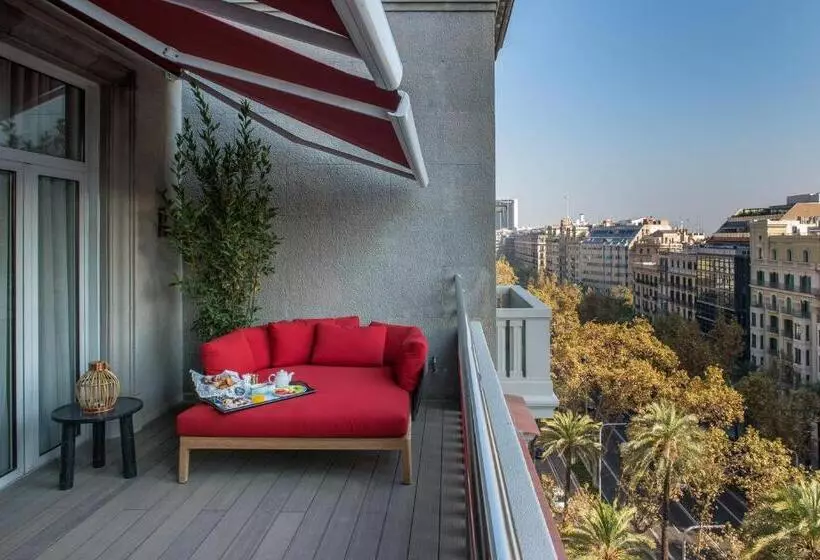 Отель Vincci Mae