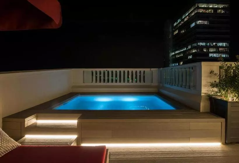 Отель Vincci Mae