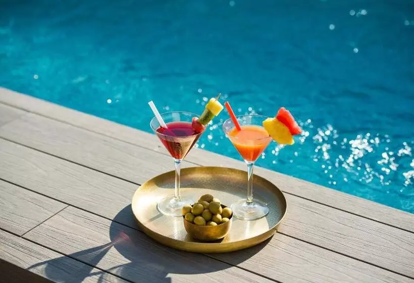 Отель Vincci Mae