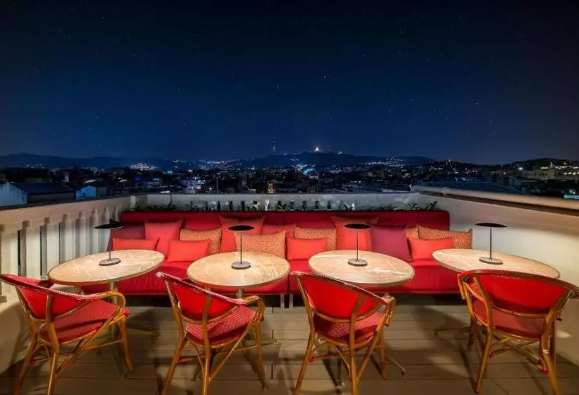 Отель Vincci Mae