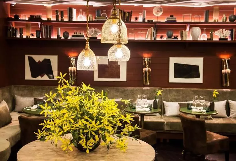 Отель Vincci Mae