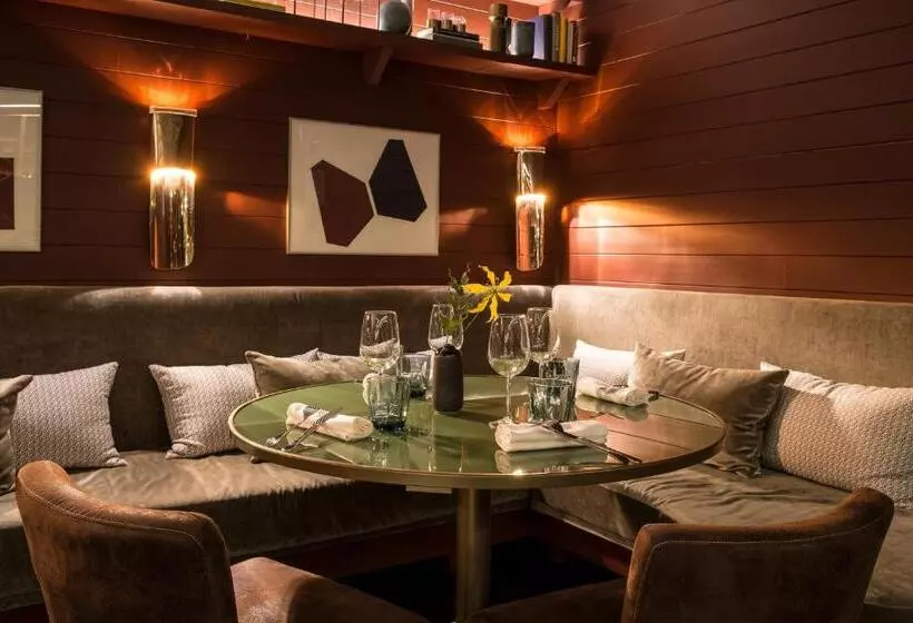 Отель Vincci Mae