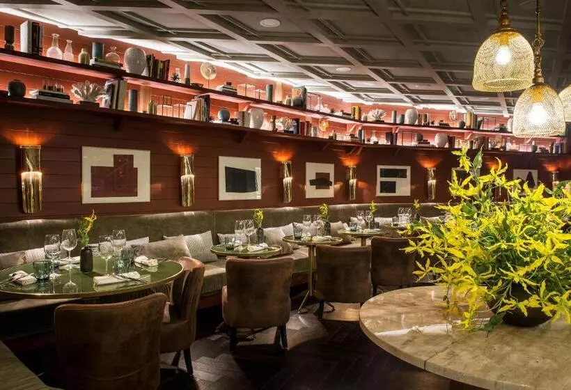 Отель Vincci Mae