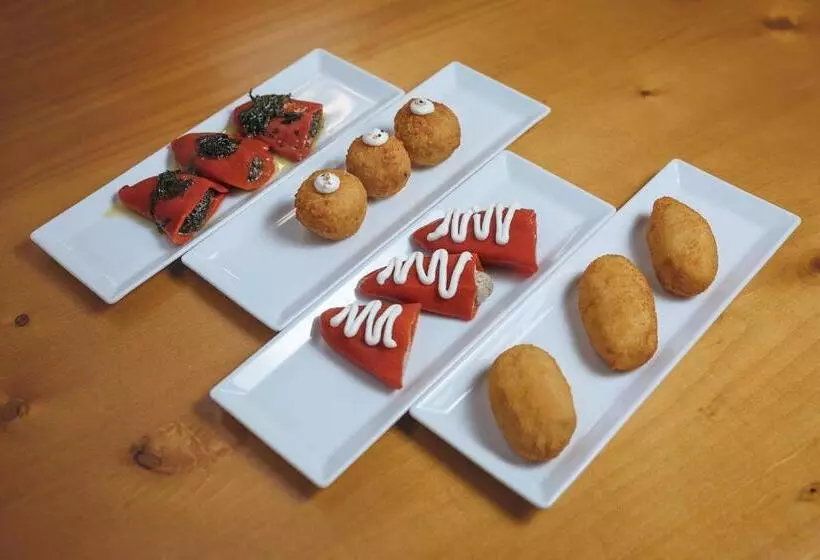 فندق Avenida Benasque