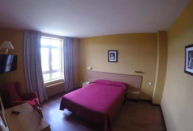 Hotel Dunas De Oyambre