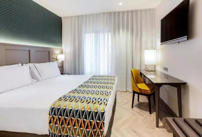 호텔 Eurostars Puerta Real