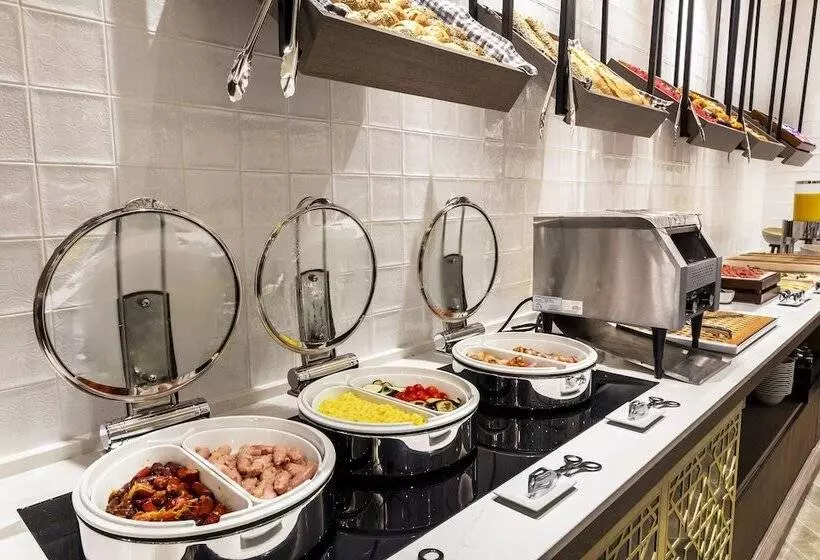 호텔 Eurostars Puerta Real