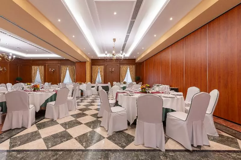 فندق Exe Alfonso Viii