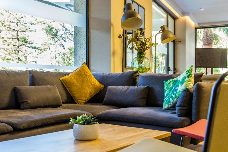 هتل Intelier Orange