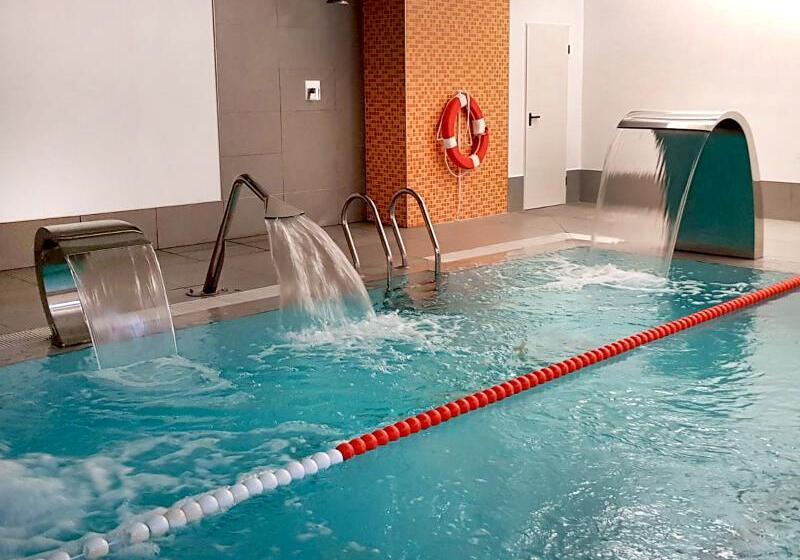 هتل Intelier Orange