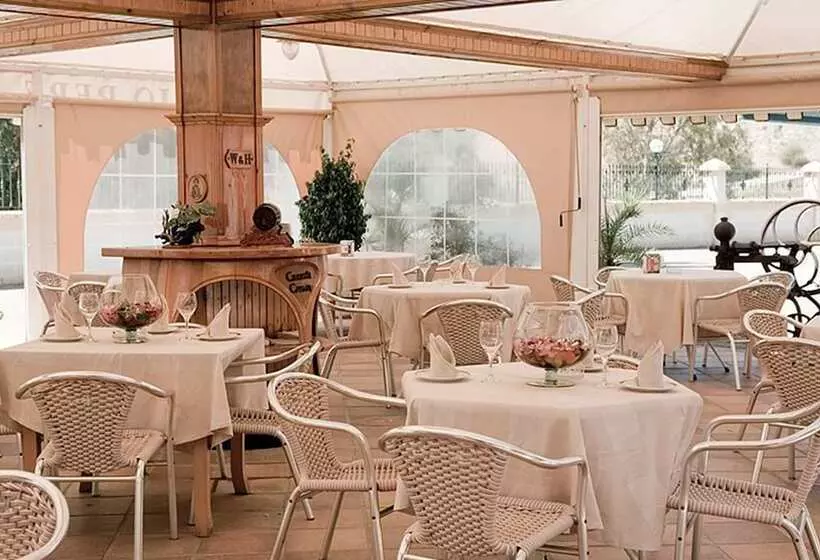 Szálloda La Cueva Park