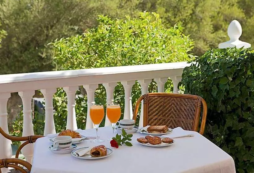 Szálloda La Cueva Park