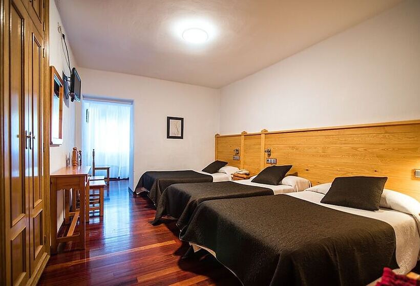 Отель La Rambla