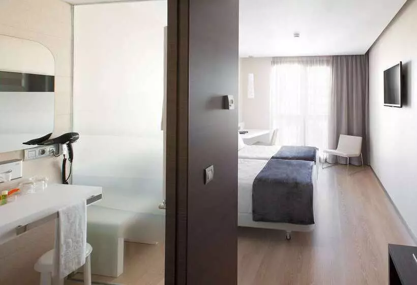 酒店 NH Castellon Mindoro