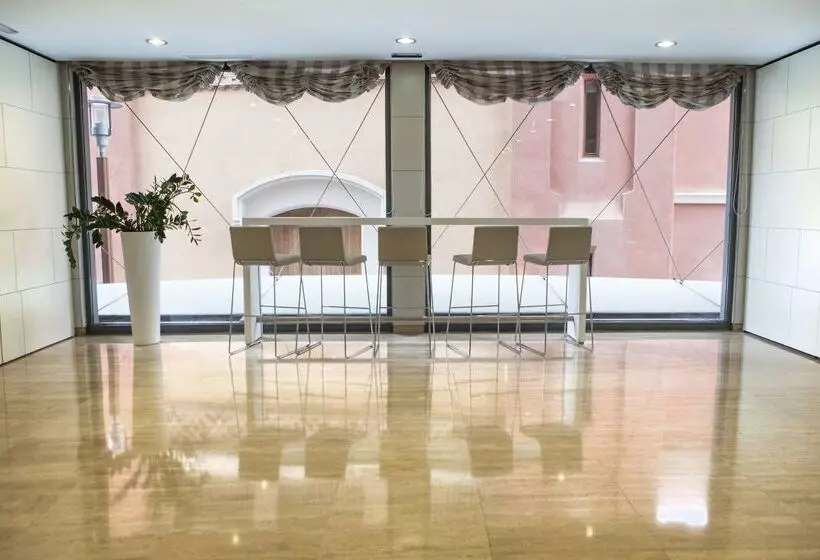 酒店 NH Castellon Mindoro