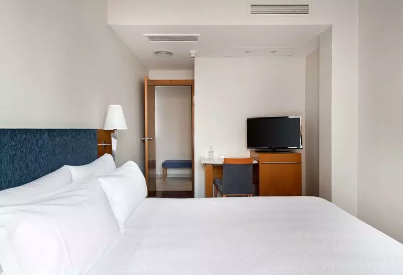 酒店 NH Castellon Mindoro