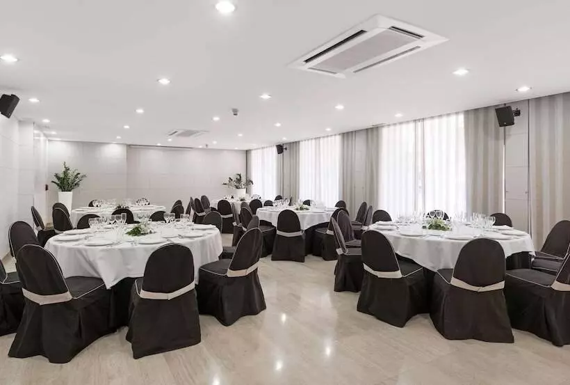 酒店 NH Castellon Mindoro