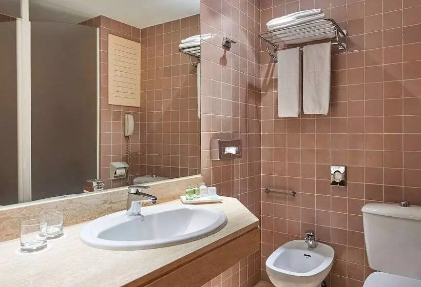 酒店 NH Castellon Mindoro