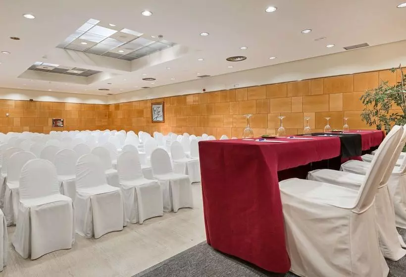 فندق NH Ciudad Real