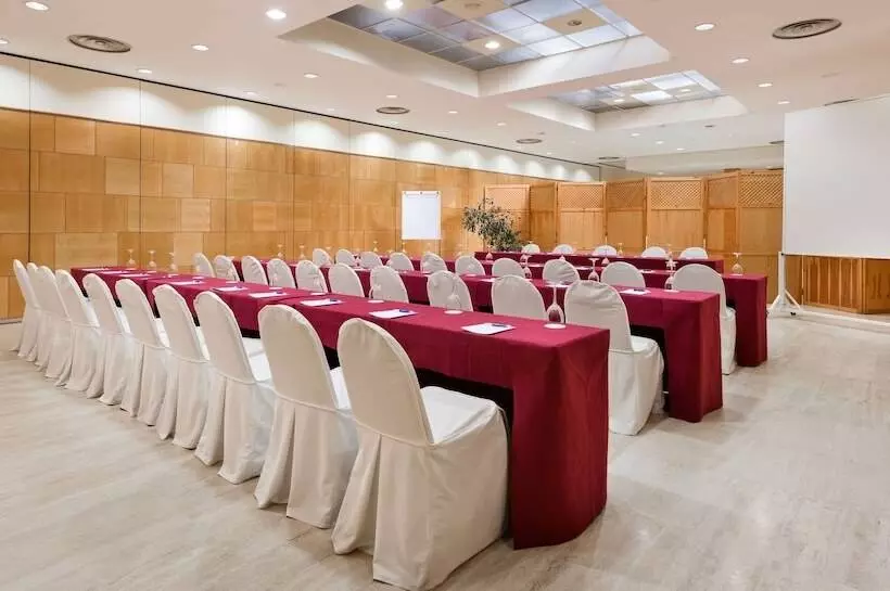 فندق NH Ciudad Real