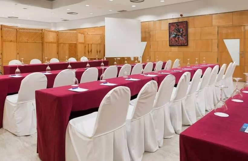 فندق NH Ciudad Real