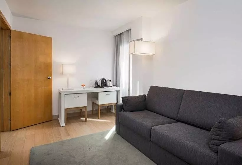 فندق NH Ciudad Real