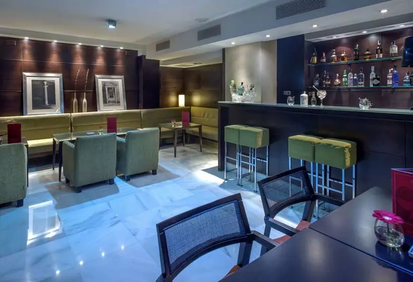 Otel NH Collection Victoria