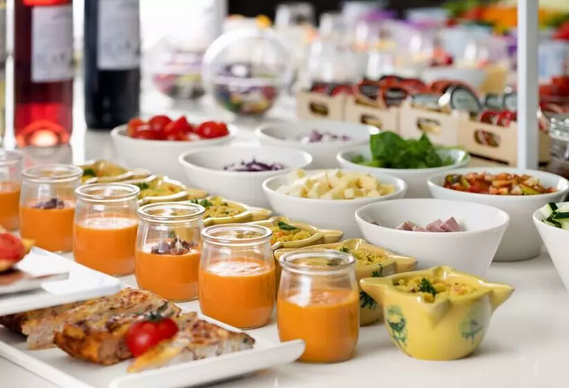 Otel NH Collection Victoria