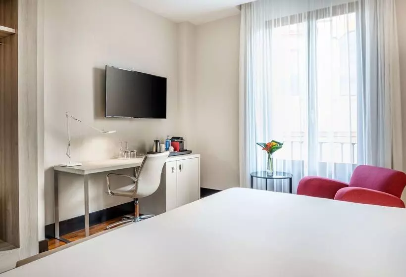 Otel NH Collection Victoria