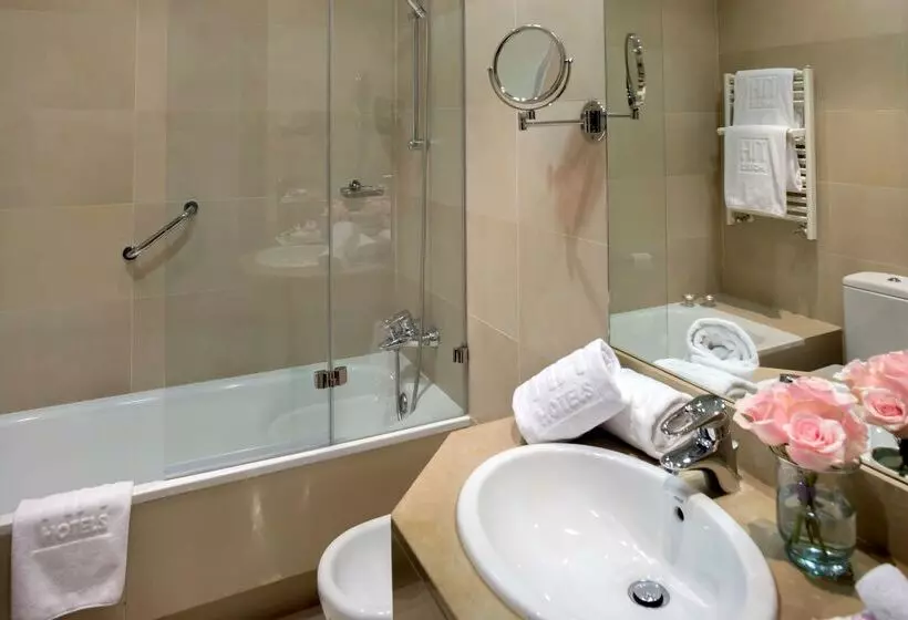 Otel NH Collection Victoria