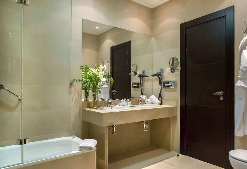 Otel NH Collection Victoria