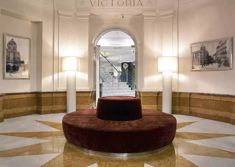 Otel NH Collection Victoria