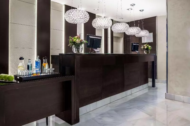 Otel NH Collection Victoria