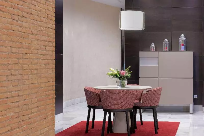 Otel NH Collection Victoria