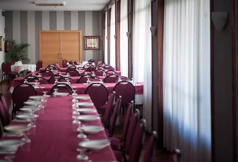 בית מלון כפרי Unzaga Plaza