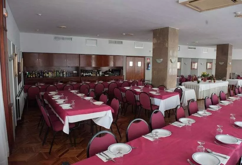 בית מלון כפרי Unzaga Plaza