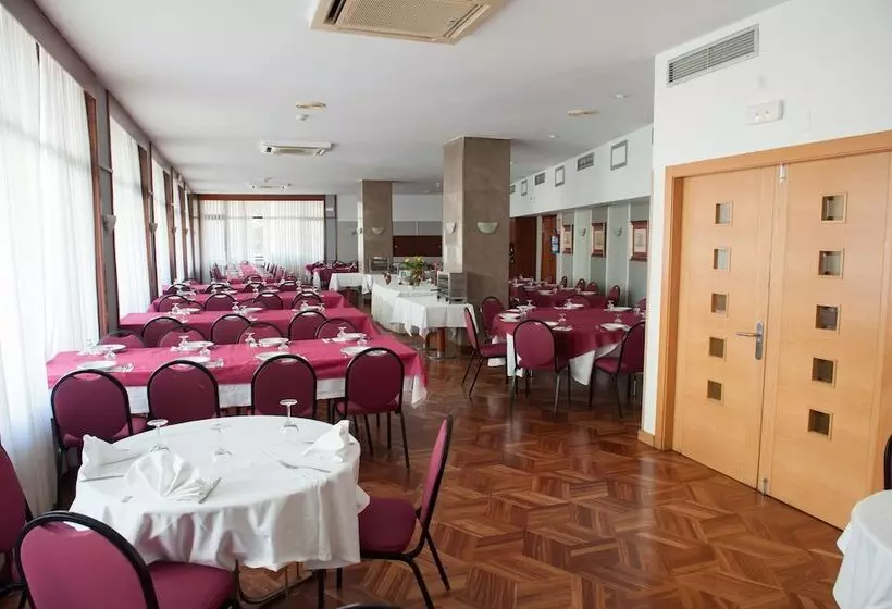 בית מלון כפרי Unzaga Plaza