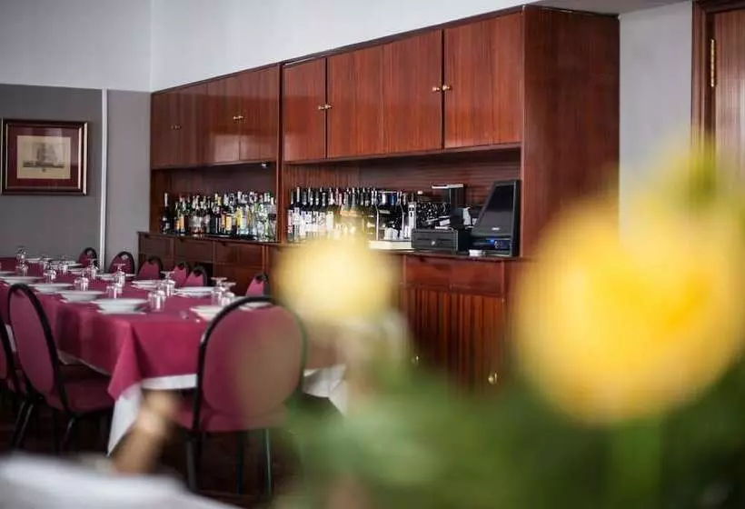 בית מלון כפרי Unzaga Plaza