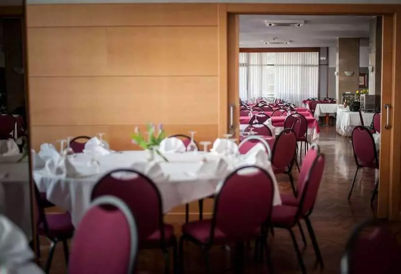 בית מלון כפרי Unzaga Plaza