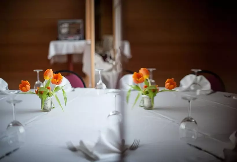 בית מלון כפרי Unzaga Plaza